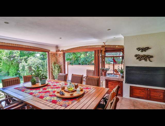 3 BEDROOM HOUSE FOR SALE IN MIDSTREAM ESTATE